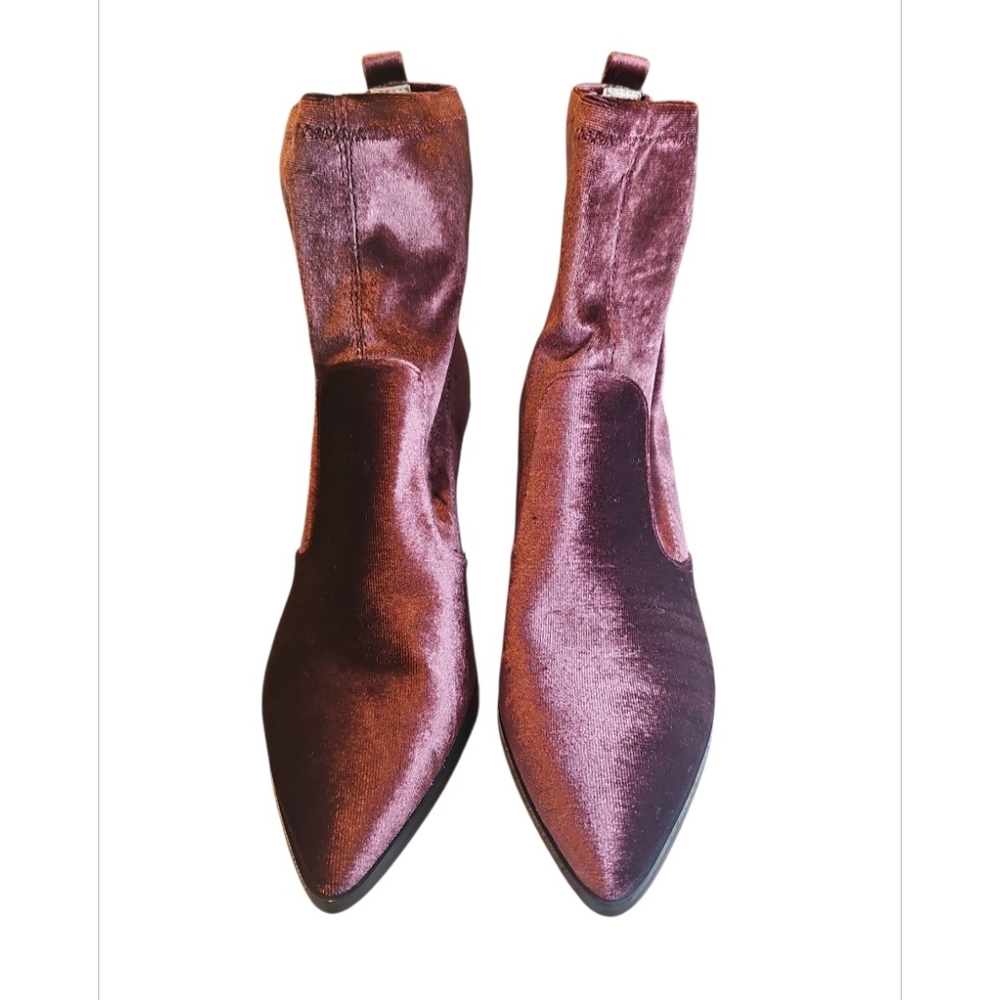 Nine West Purple Ankle Booties with Sleek Silhouette